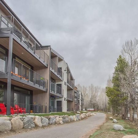 Cozy- Mountain Style - River View Apartment - Colorado Silverthorne Exterior photo